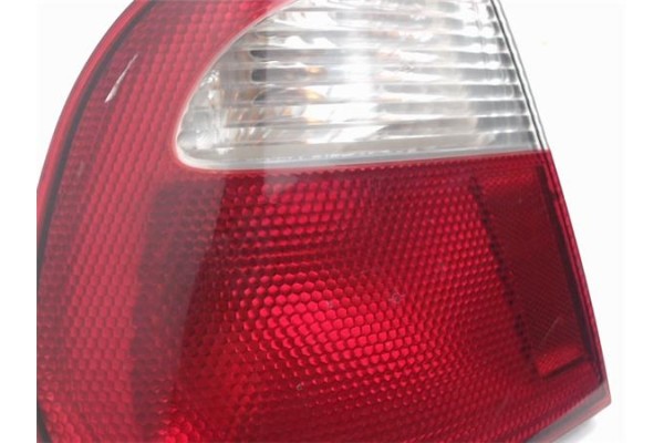 Recambio de piloto trasero izquierdo para seat cordoba berlina (6k2) referencia OEM IAM 67734490  