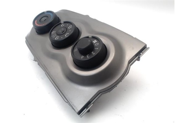 Recambio de mandos calefaccion / a.a. para toyota yaris (ksp9/scp9/nlp9) 1.0 vvt-i referencia OEM IAM 55900-0D220-B0  