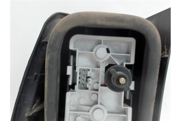 Recambio de piloto trasero derecho para citroen xantia familiar referencia OEM IAM   