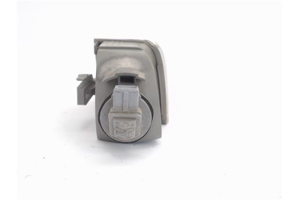 Recambio de intermitente delantero dcho para citroen xantia berlina referencia OEM IAM   