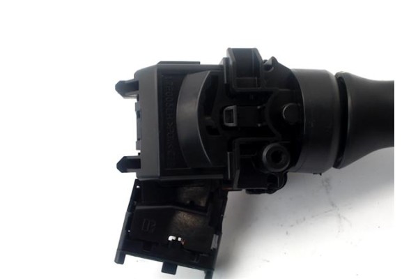 Recambio de mando limpiaparabrisas para toyota yaris (ksp9/scp9/nlp9) 1.0 vvt-i referencia OEM IAM 84652-0D031  