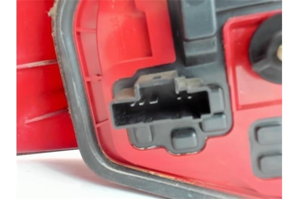 Recambio de piloto trasero derecho para peugeot 206 referencia OEM IAM   