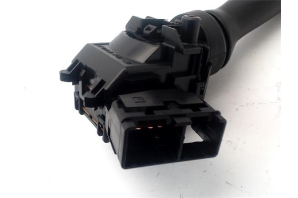 Recambio de mando limpiaparabrisas para toyota yaris (ksp9/scp9/nlp9) 1.0 vvt-i referencia OEM IAM 84652-0D031  