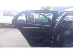 Recambio de puerta trasero derecha para renault megane iv berlina 5p 1.2 experience referencia OEM IAM 821001172R  