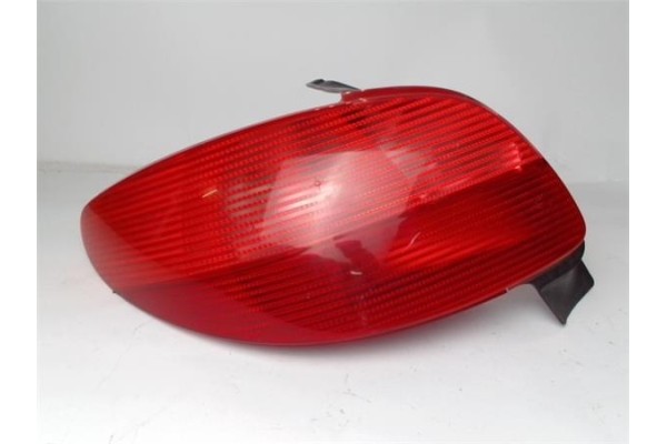 Recambio de piloto trasero izquierdo para peugeot 206 referencia OEM IAM 6350P1  