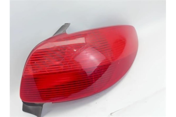 Recambio de piloto trasero derecho para peugeot 206 referencia OEM IAM   