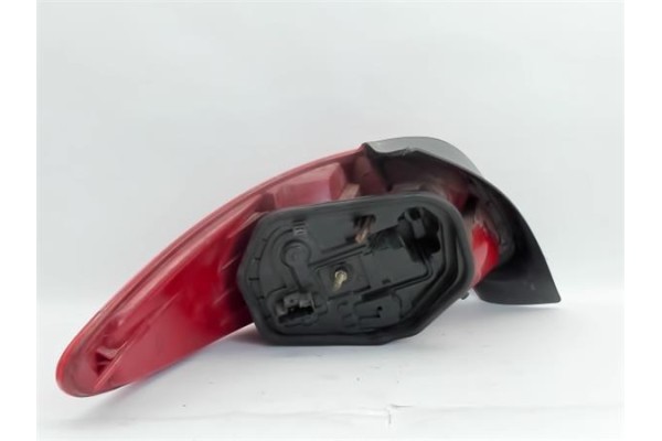 Recambio de piloto trasero derecho para peugeot 206 referencia OEM IAM   