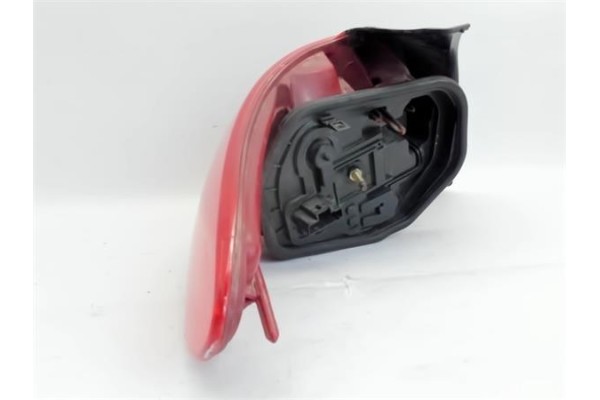 Recambio de piloto trasero derecho para peugeot 206 referencia OEM IAM   