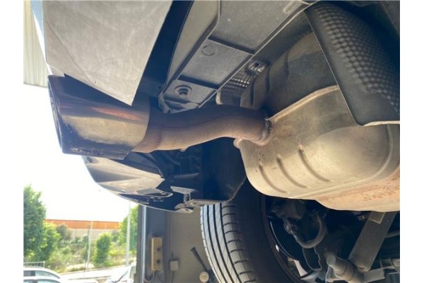 Recambio de tubo escape completo para renault megane iv berlina 5p 1.2 experience referencia OEM IAM 200100406R 200102125R 