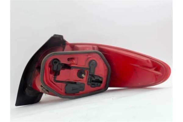 Recambio de piloto trasero izquierdo para peugeot 206 referencia OEM IAM 6350P1  