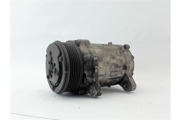 Recambio de compresor aire acond. para volkswagen polo berlina (6n1) referencia OEM IAM (7158)(6N0820803A)  