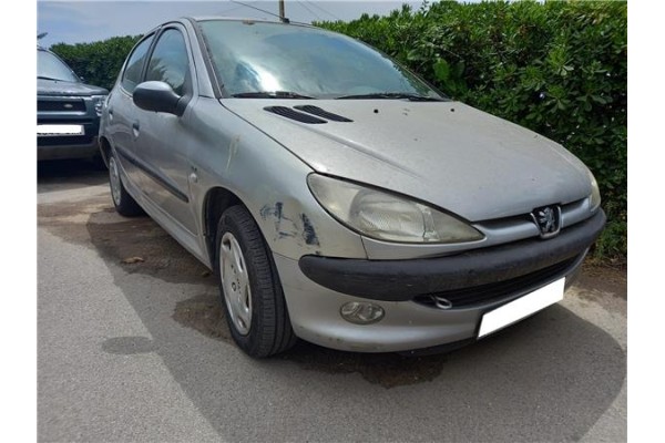 peugeot 206 berlina (1998) del año 