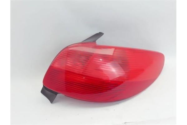 Recambio de piloto trasero derecho para peugeot 206 referencia OEM IAM   