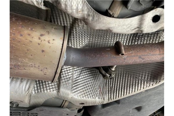 Recambio de tubo escape completo para renault megane iv berlina 5p 1.2 experience referencia OEM IAM 200100406R 200102125R 