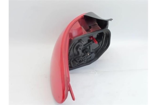 Recambio de piloto trasero derecho para peugeot 206 referencia OEM IAM   
