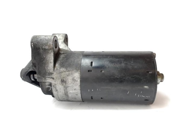 Recambio de motor arranque para renault megane ii berlina 3p 2.0 dynamique luxe referencia OEM IAM 8200186148 0001106023 (820018