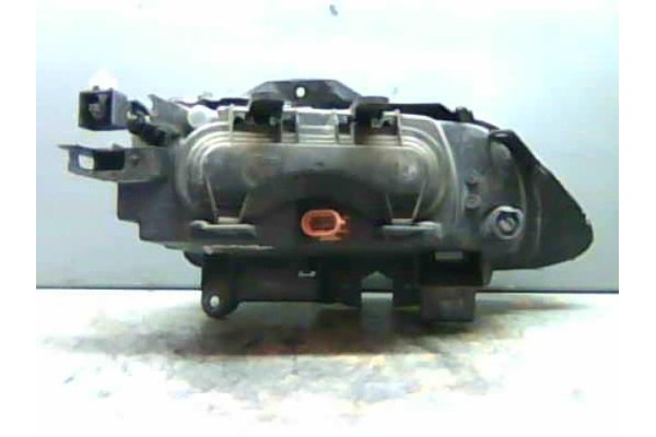 Recambio de faro delantero izquierdo para renault laguna (b56) 2.0 (b56c/h/n) referencia OEM IAM 7701038263  
