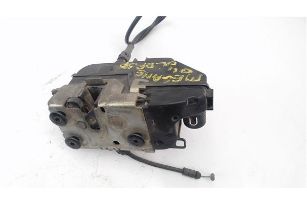 Recambio de cierre electromagnetico delantero derecho para renault megane ii (bm0/1_, cm0/1_) 1.5 dci referencia OEM IAM 8200027