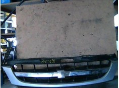 Recambio de rejilla capo para chevrolet lacetti 2.0 tdci referencia OEM IAM   