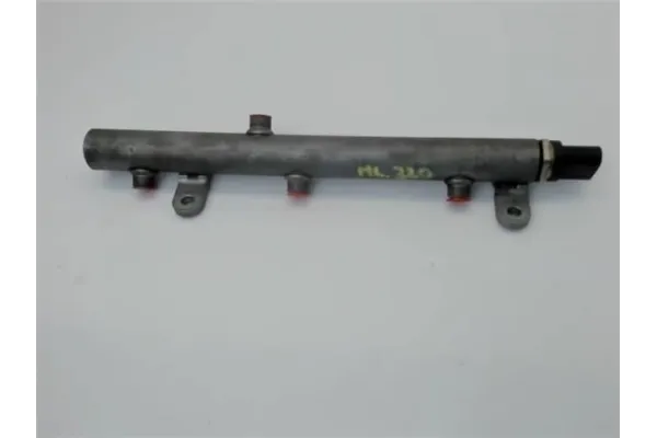 Recambio de tuberia alimentacion combustible para mercedes-benz clase m (bm 164) 3.0 ml 320 cdi (164.122) referencia OEM IAM A64