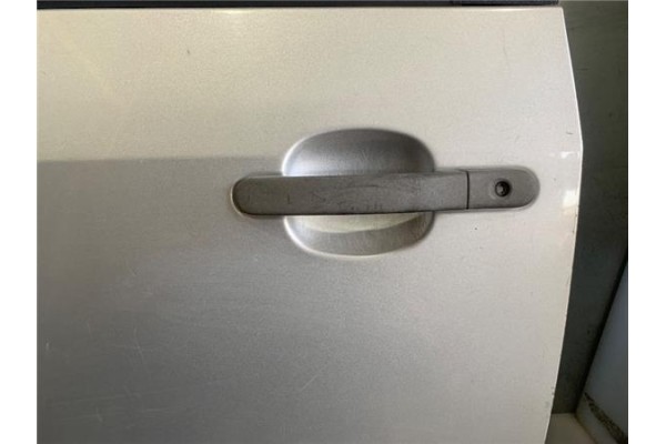 Recambio de puerta delantero izquierda para ford fiesta vi 1.4 tdci referencia OEM IAM 1692539  