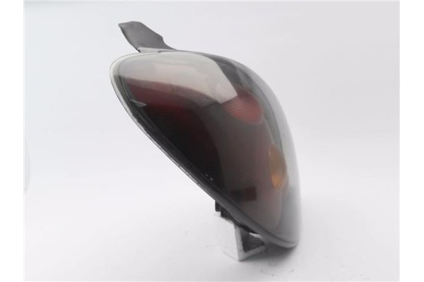 Recambio de piloto trasero izquierdo para fiat bravo (182) 1.9 jtd referencia OEM IAM 46538353  