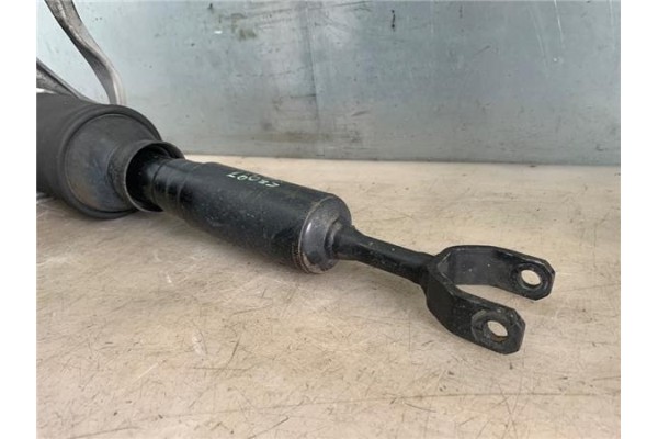 Recambio de amortiguador delantero izquierdo para audi allroad quattro (4b5) 2.5 tdi (132kw) referencia OEM IAM 4Z7413031A  
