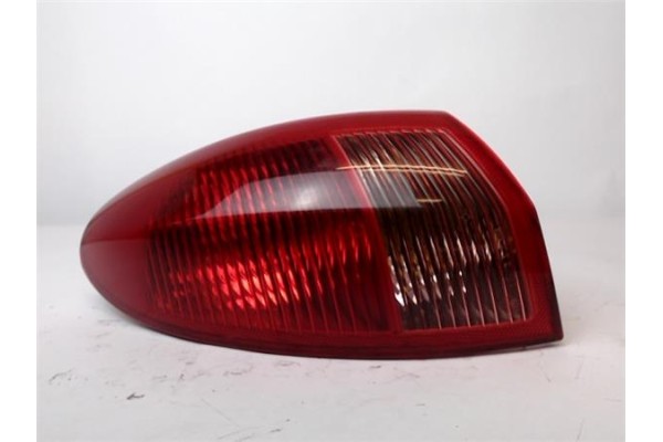 Recambio de piloto trasero izquierdo para alfa romeo alfa 147 (190) 2.0 selespeed distinctive referencia OEM IAM 46556349  
