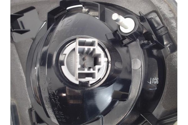 Recambio de piloto porton trasero derecho para mazda 3 berlina (bk) referencia OEM IAM   