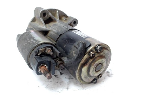 Recambio de motor arranque para citroen xsara picasso 1.8 16v referencia OEM IAM M000T82081  