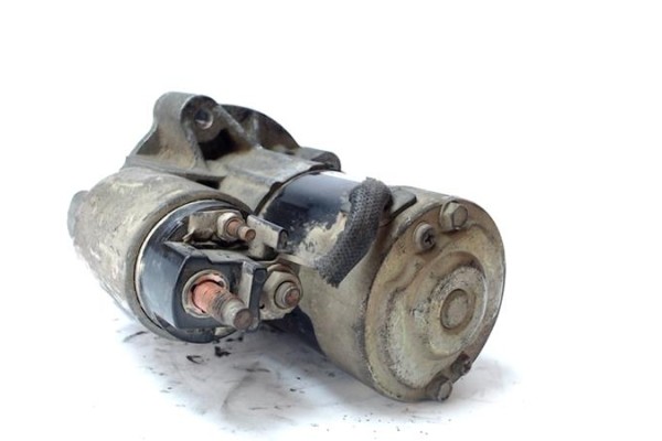Recambio de motor arranque para citroen xsara picasso 1.8 16v referencia OEM IAM M000T82081  