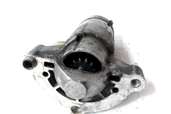 Recambio de motor arranque para citroen xsara picasso 1.8 16v referencia OEM IAM M000T82081  