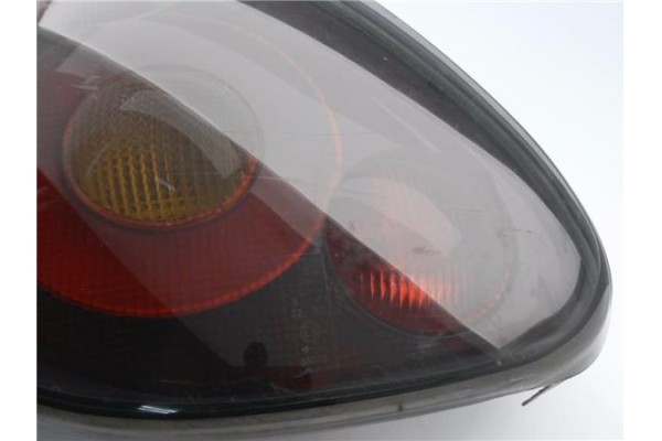 Recambio de piloto trasero izquierdo para fiat bravo (182) 1.6 16v (182.ab) referencia OEM IAM 46538353  