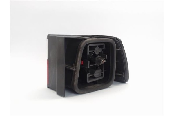 Recambio de piloto trasero izquierdo para citroen xantia berlina referencia OEM IAM 95668015  