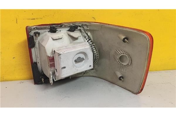 Recambio de piloto trasero izquierdo para audi 100 berlina (c4) 2.0 básico referencia OEM IAM   