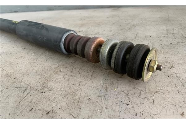 Recambio de amortiguador trasero izquierdo para suzuki swift iii (sg) 1.3 referencia OEM IAM 4180062J01  