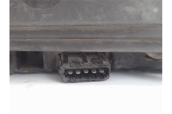 Recambio de faro delantero izquierdo para citroen xantia berlina referencia OEM IAM 95667947  