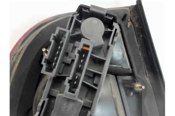 Recambio de piloto trasero derecho para seat cordoba berlina (6k2) referencia OEM IAM 6K5945096G 89300721 