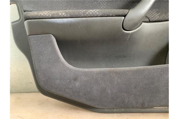 Recambio de guarnecido puerta delantero izquierda para mercedes-benz clase c (bm 203) berlina 2.2 200 cdi (203.004) referencia O