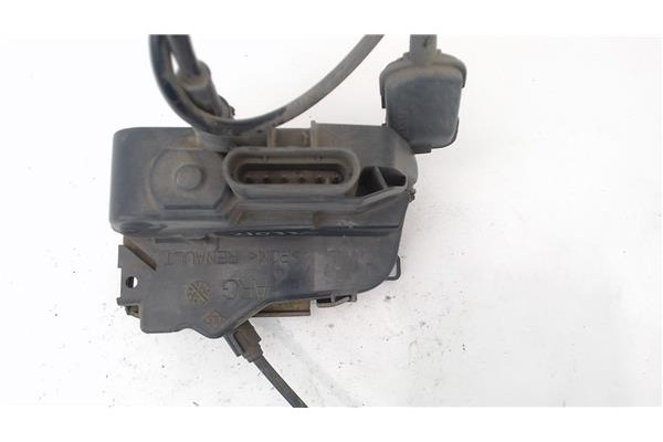 Recambio de cierre electromagnetico delantero izquierdo para renault megane ii (bm0/1_, cm0/1_) 1.5 dci referencia OEM IAM 82000
