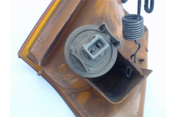 Recambio de intermitente delantero izquierdo para ford fiesta berl./courier referencia OEM IAM    Recambio de intermitente delantero izquierdo para ford fiesta berl./courier referencia OEM IAM