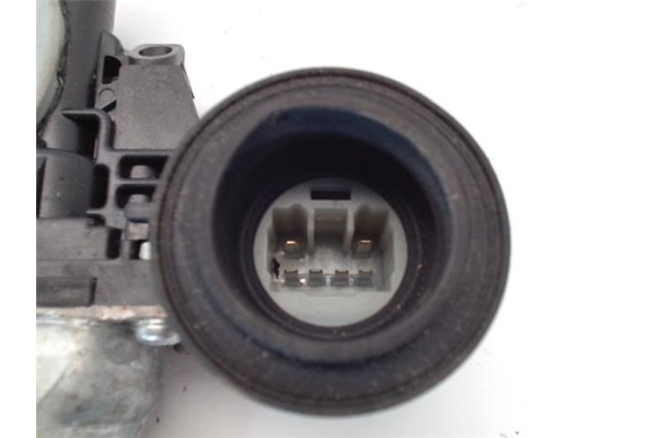 Recambio de mecanismo elevalunas delantero derecho para suzuki swift iii (sg) 1.3 referencia OEM IAM 8341063J50  