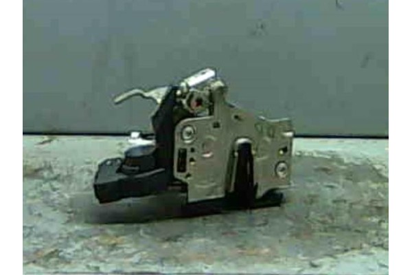 Recambio de cierre electromagnetico delantero derecho para mercedes-benz clase c (bm 202) berlina 2.2 220 (202.022) referencia O