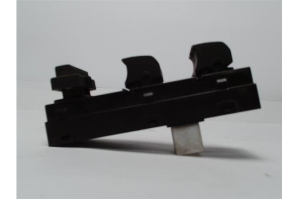 Recambio de mando elevalunas para kia ceed (ed) 1.6 crdi 115 referencia OEM IAM 935701H120  
