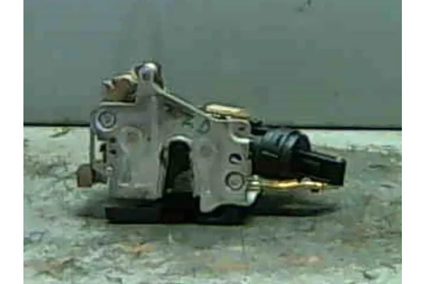 Recambio de cierre electromagnetico trasero derecho para mercedes-benz clase c (bm 202) berlina 2.2 220 (202.022) referencia OEM