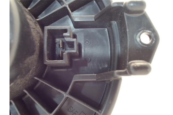 Recambio de motor calefaccion para suzuki swift iii (sg) 1.3 referencia OEM IAM 7415062JA0  