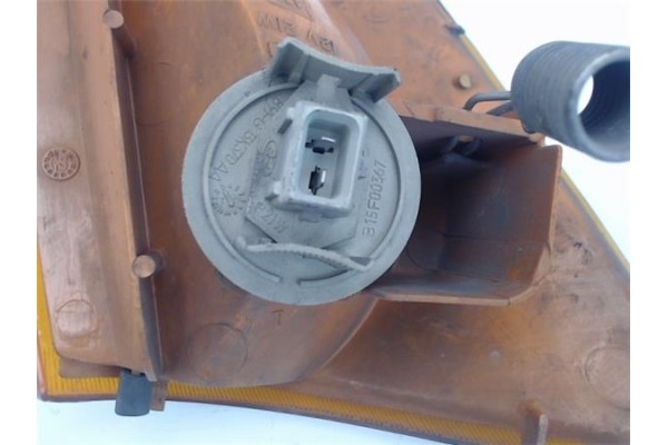 Recambio de intermitente delantero izquierdo para ford fiesta berl./courier referencia OEM IAM    Recambio de intermitente delantero izquierdo para ford fiesta berl./courier referencia OEM IAM