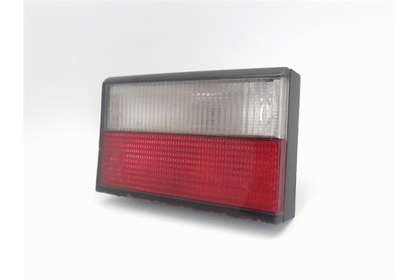 Recambio de piloto porton trasero derecho para citroen xantia berlina referencia OEM IAM   