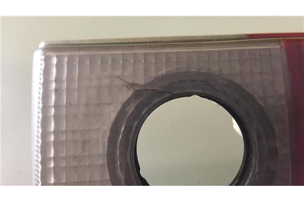 Recambio de piloto porton trasero derecho para audi 80 /90 (893) 1.9 80 comfort edition referencia OEM IAM 8A0945094H  