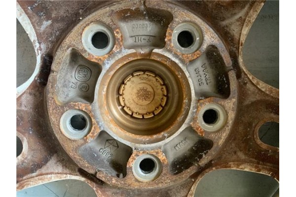 Recambio de tapa motor para hyundai kona (os) 1.0 pure referencia OEM IAM 2924204500  